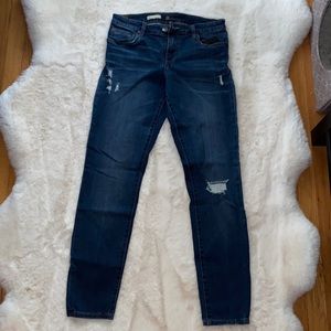 Kit from the Kluth skinny Jean